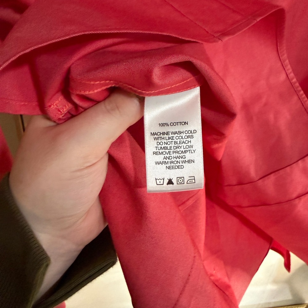 NWT Foxcroft Coral Button-Down Blouse Women’s Shirt - Picture 4 of 4